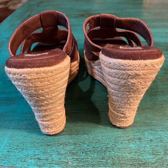 UGG Brand brown suede rope wedge heels 8.5 - Picture 6 of 6